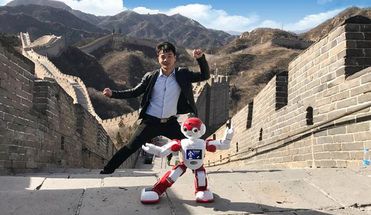 贊！世界上第一個登陸長城的機器人！